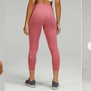 EUC Lululemon Wunder Train High-Rise Crop with Pockets 23" - Brier Rose. Size 0